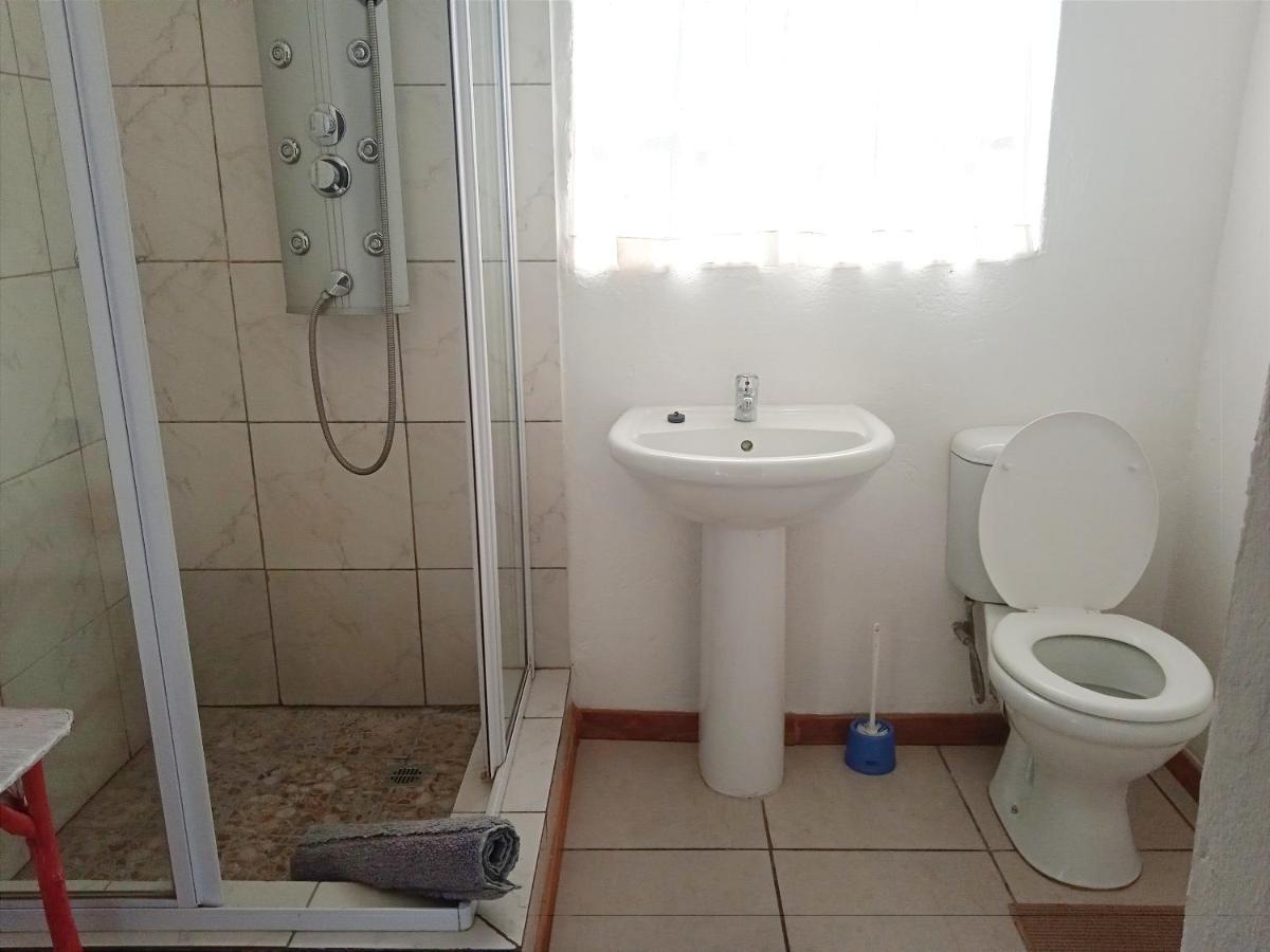 Rheola'S Guest Cottage Гаррисмит Экстерьер фото